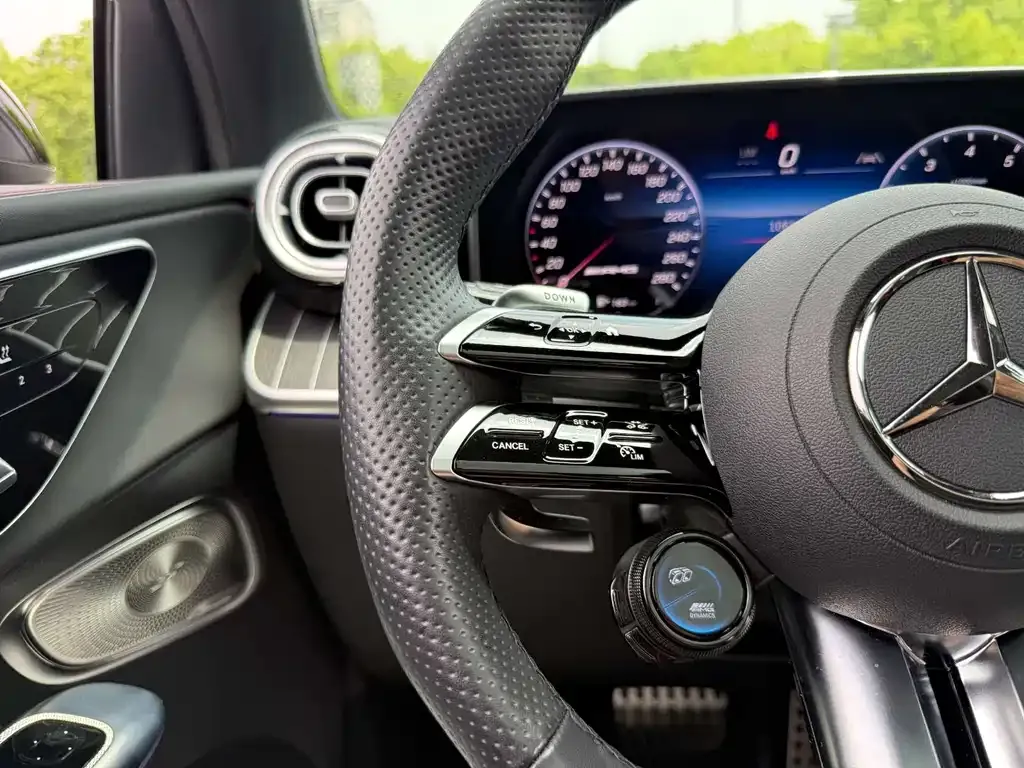 Mercedes-Benz GLC Coupe AMG — фото 6