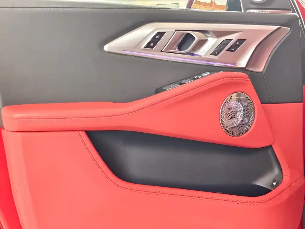 BMW XM — фото 2