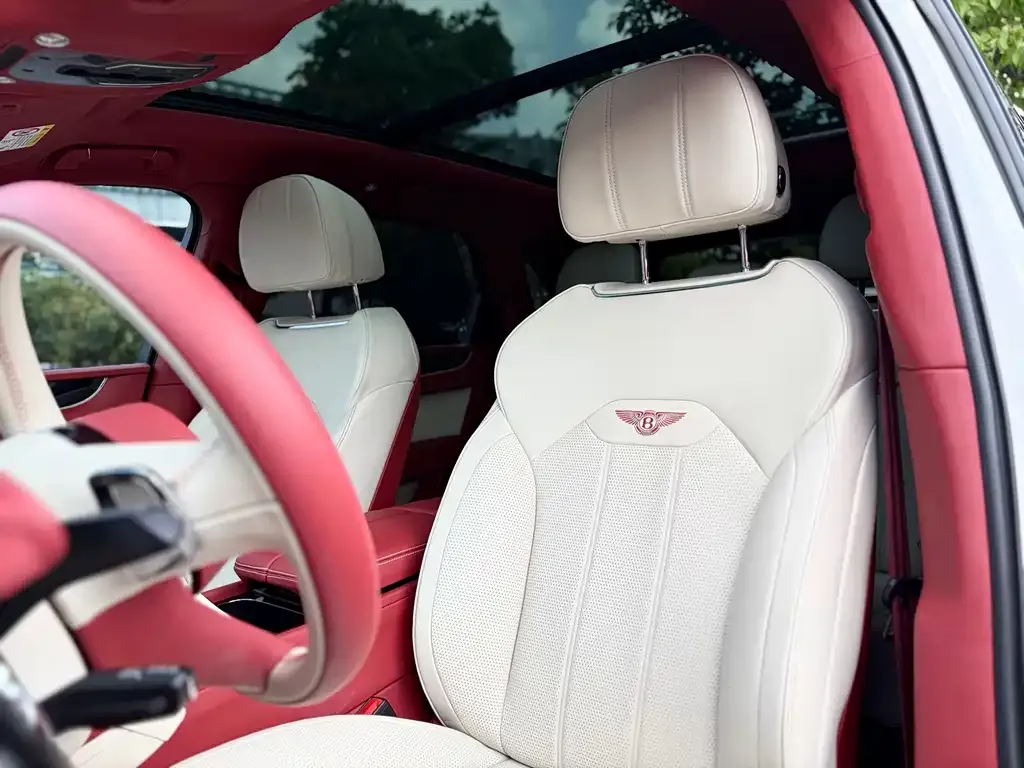Bentley Bentayga — фото 5