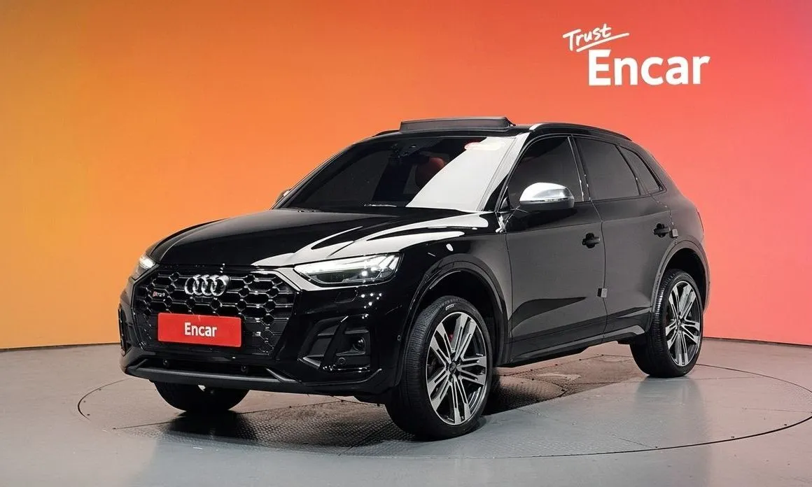 Audi SQ5 — фото 1