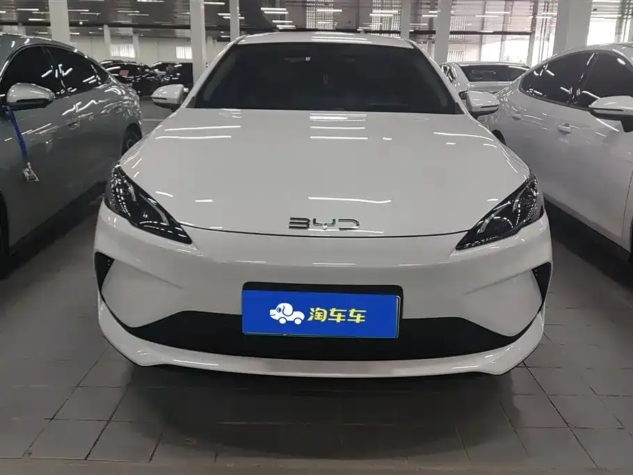 BYD Seal 05 DM-i — фото 10