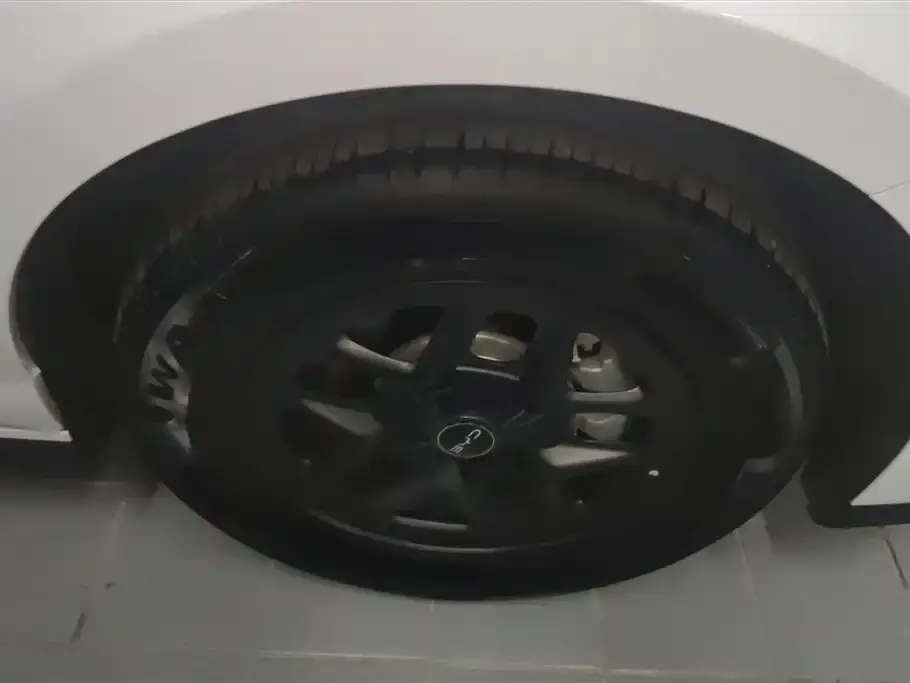 BYD Seal 05 DM-i — фото 9