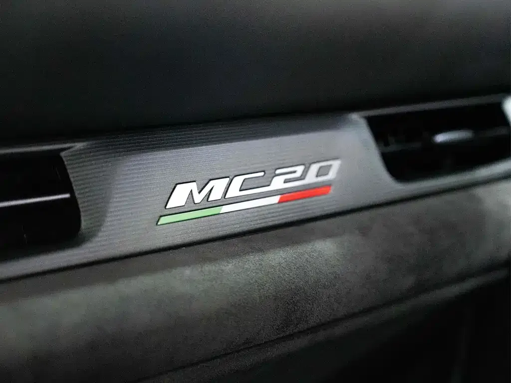 Maserati MC20 — фото 3