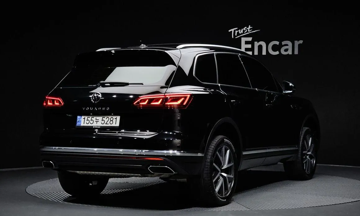 Volkswagen Touareg — фото 3