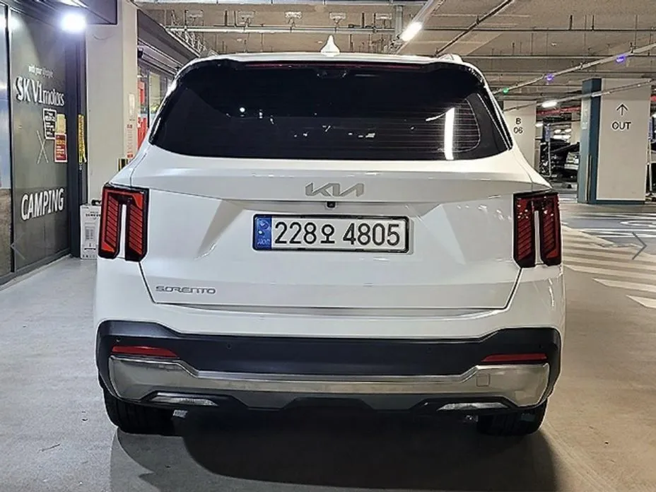 Kia Sorento — фото 7