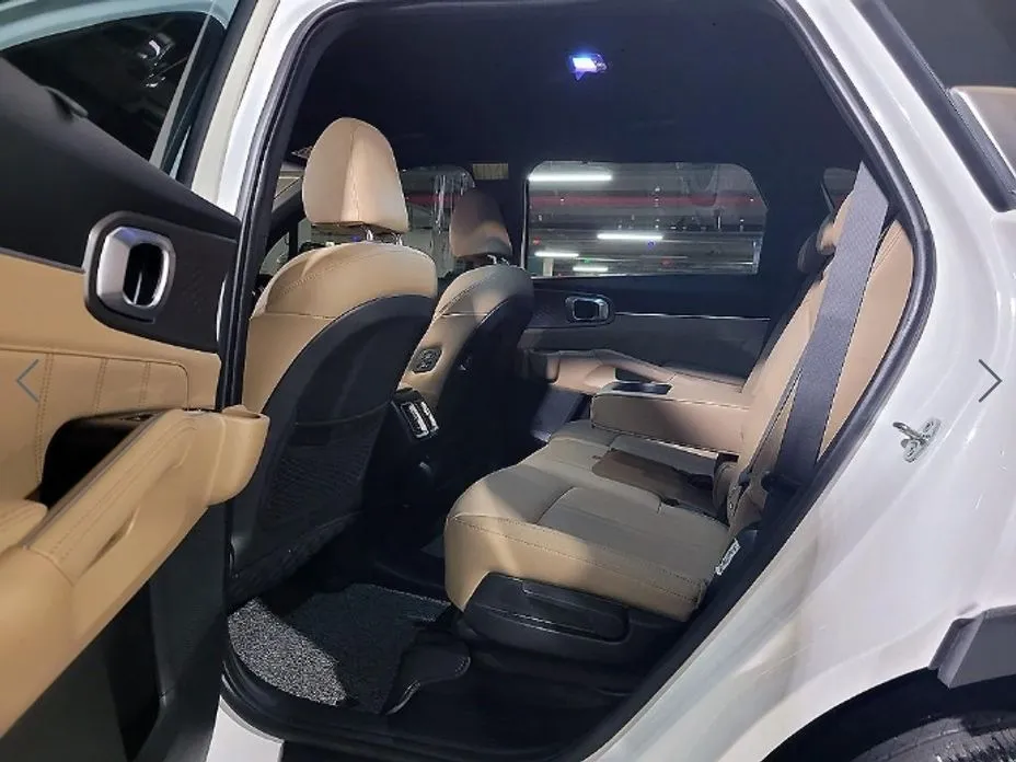 Kia Sorento — фото 9