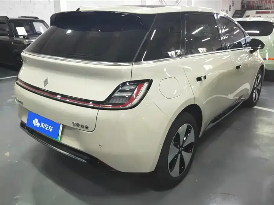 Baojun Yunduo — фото 10