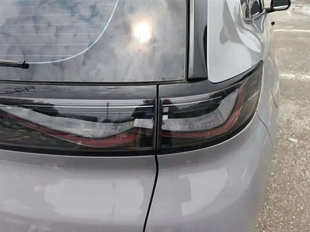 BYD Sealion 05 EV — фото 2