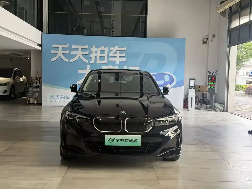 BMW i3 — фото 7