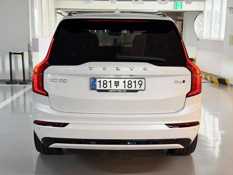 Volvo XC90 — фото 7