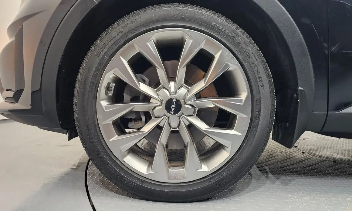 Kia Sorento — фото 7