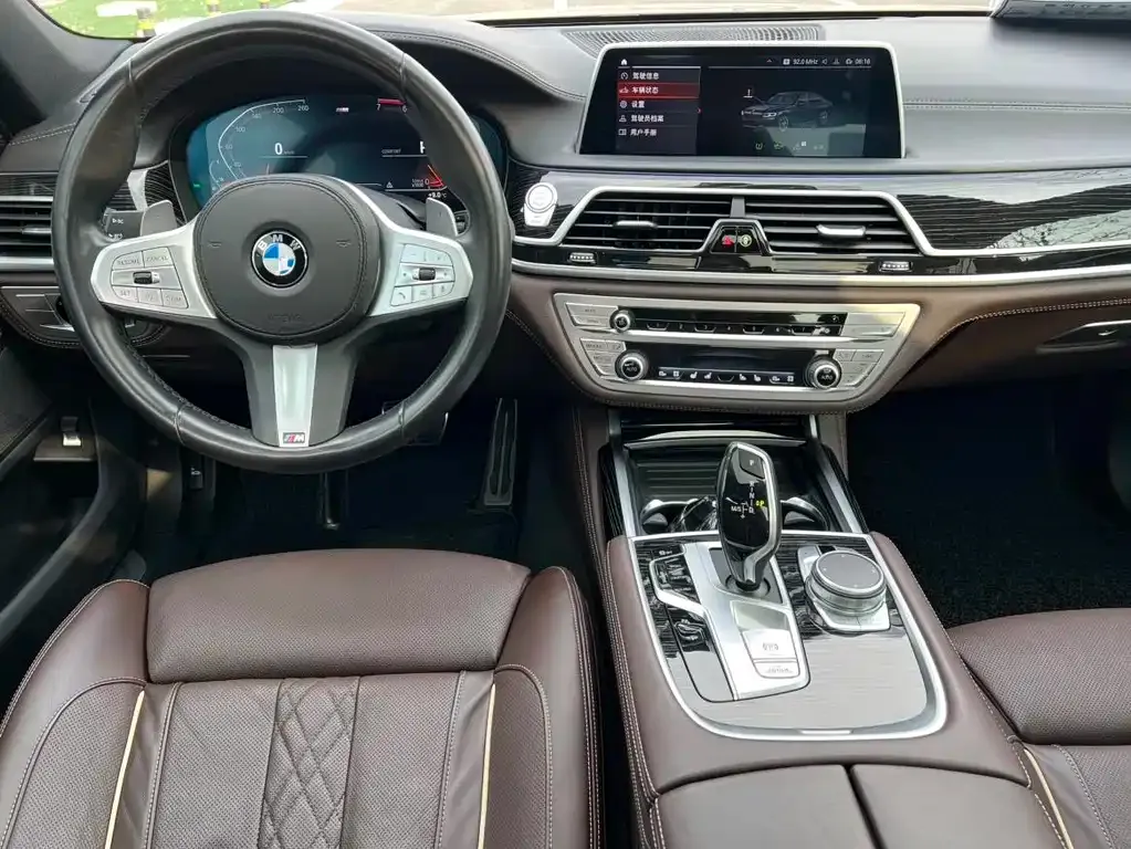 BMW 7 Series — фото 2