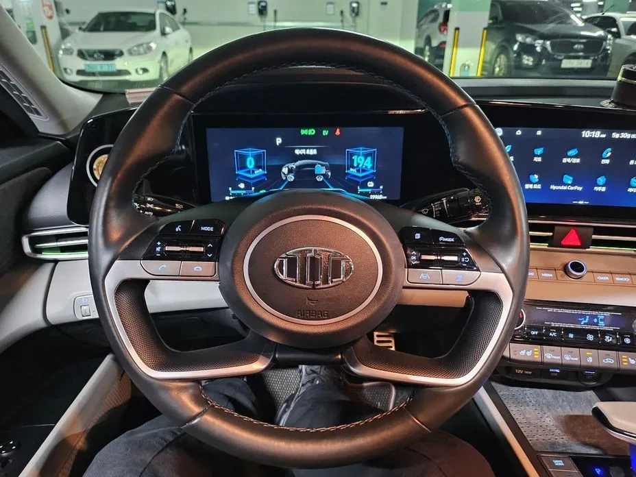 Hyundai AVANTE — фото 3