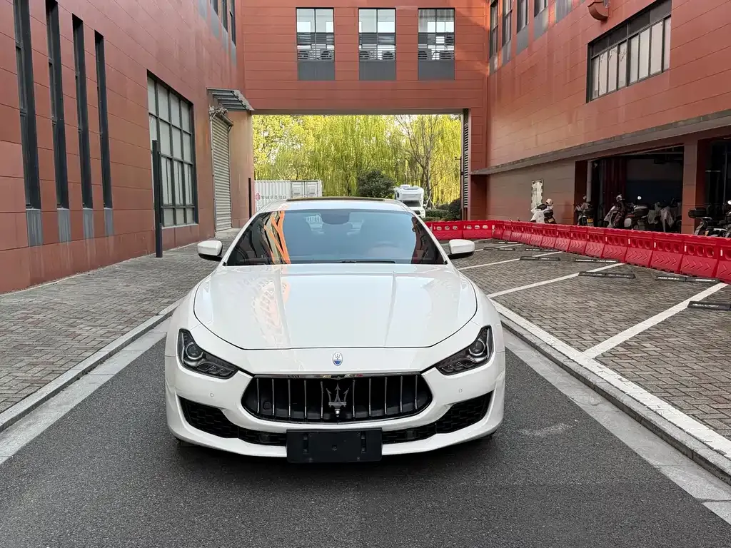 Maserati Ghibli — фото 6