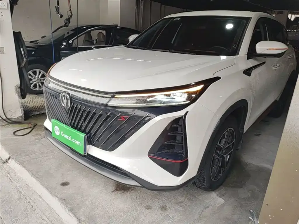 Changan CS75PLUS — фото 1
