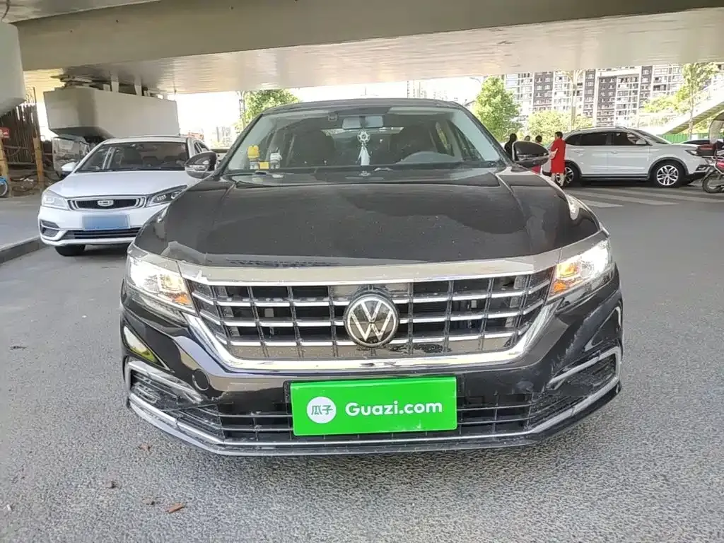 Volkswagen Passat — фото 8