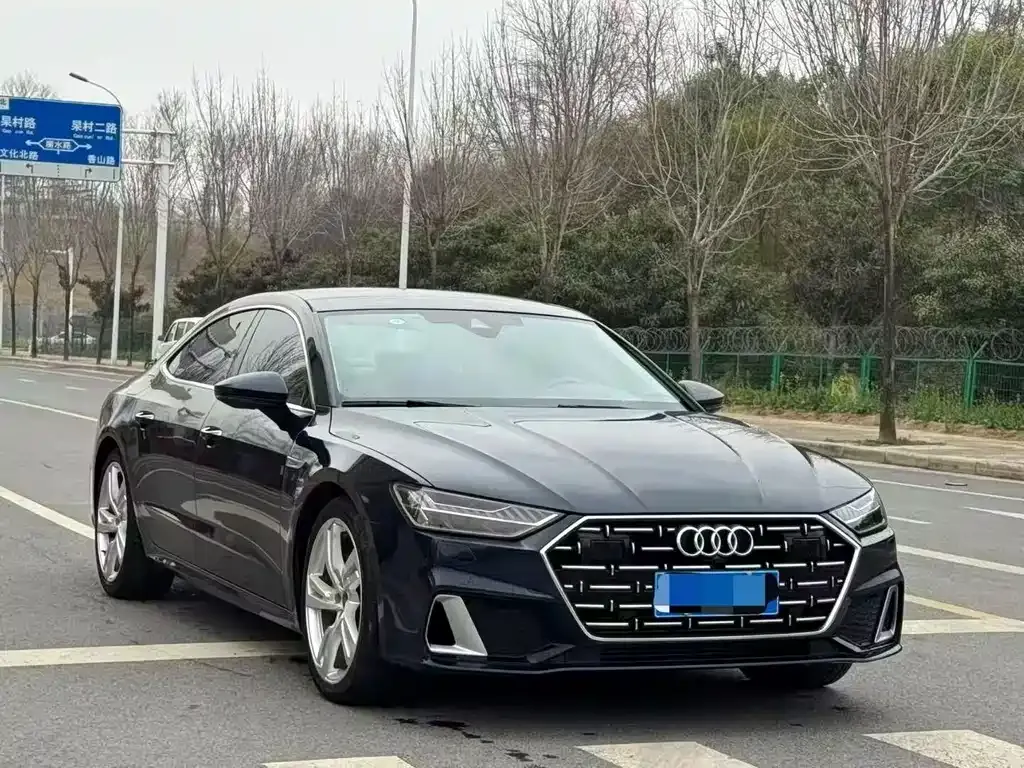 Audi A7L — фото 6