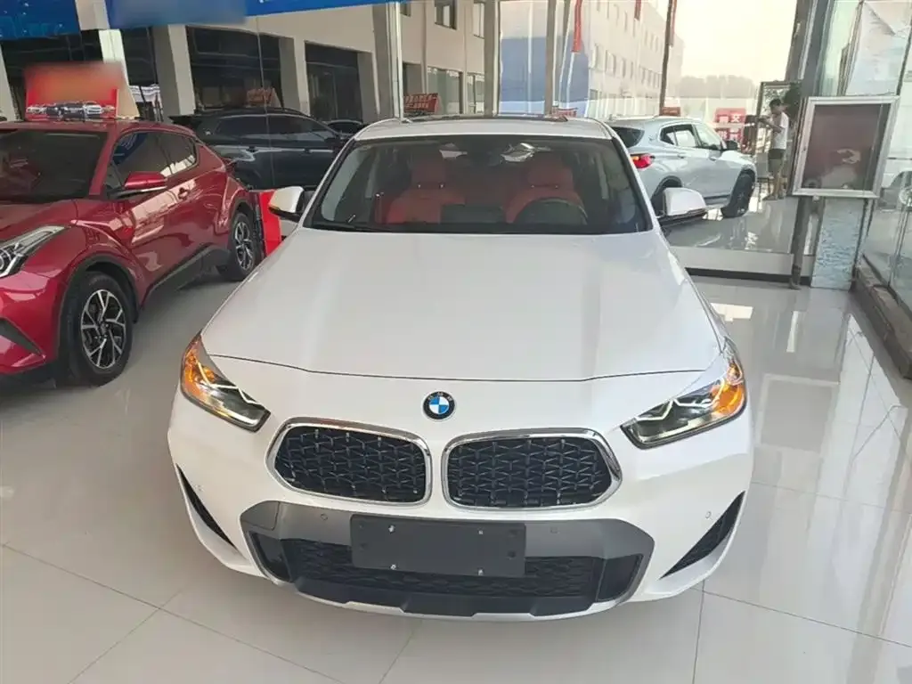 BMW X2 — фото 10