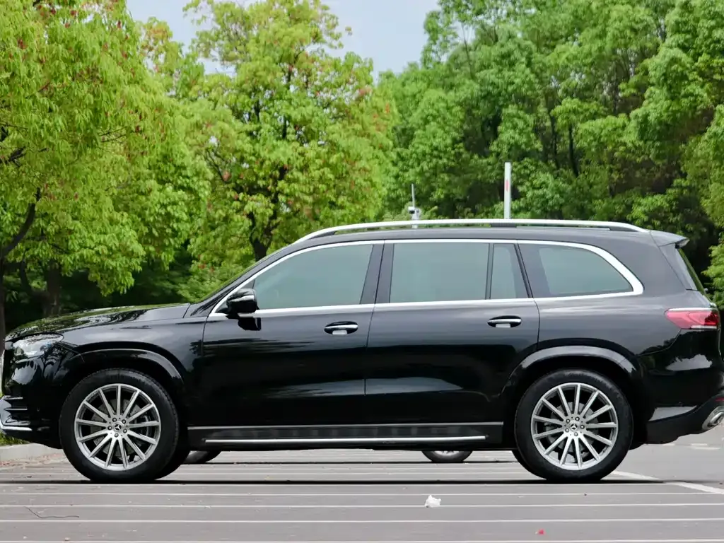 Mercedes-Benz GLS — фото 10