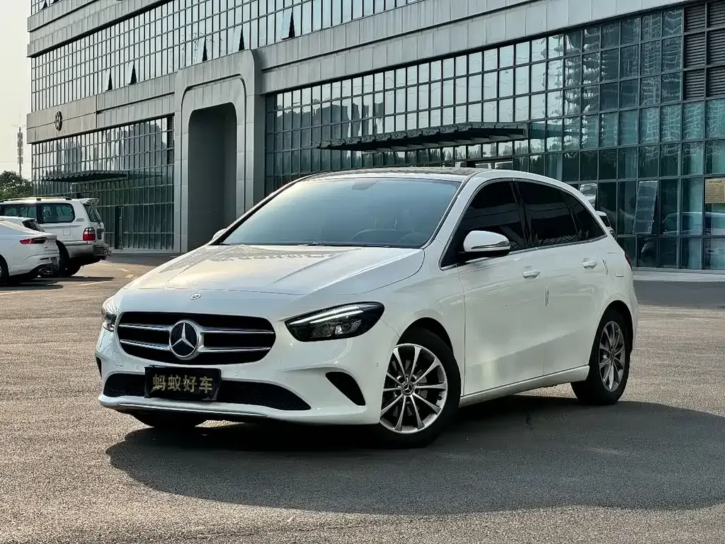 Mercedes-Benz B-Class — фото 1