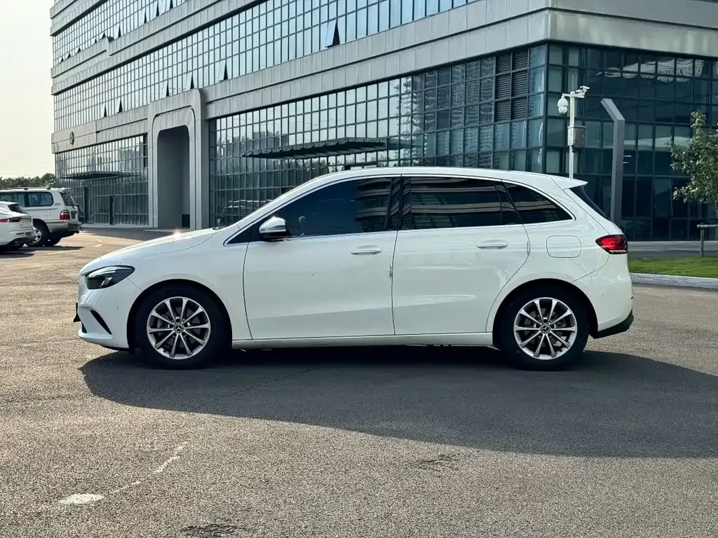 Mercedes-Benz B-Class — фото 7