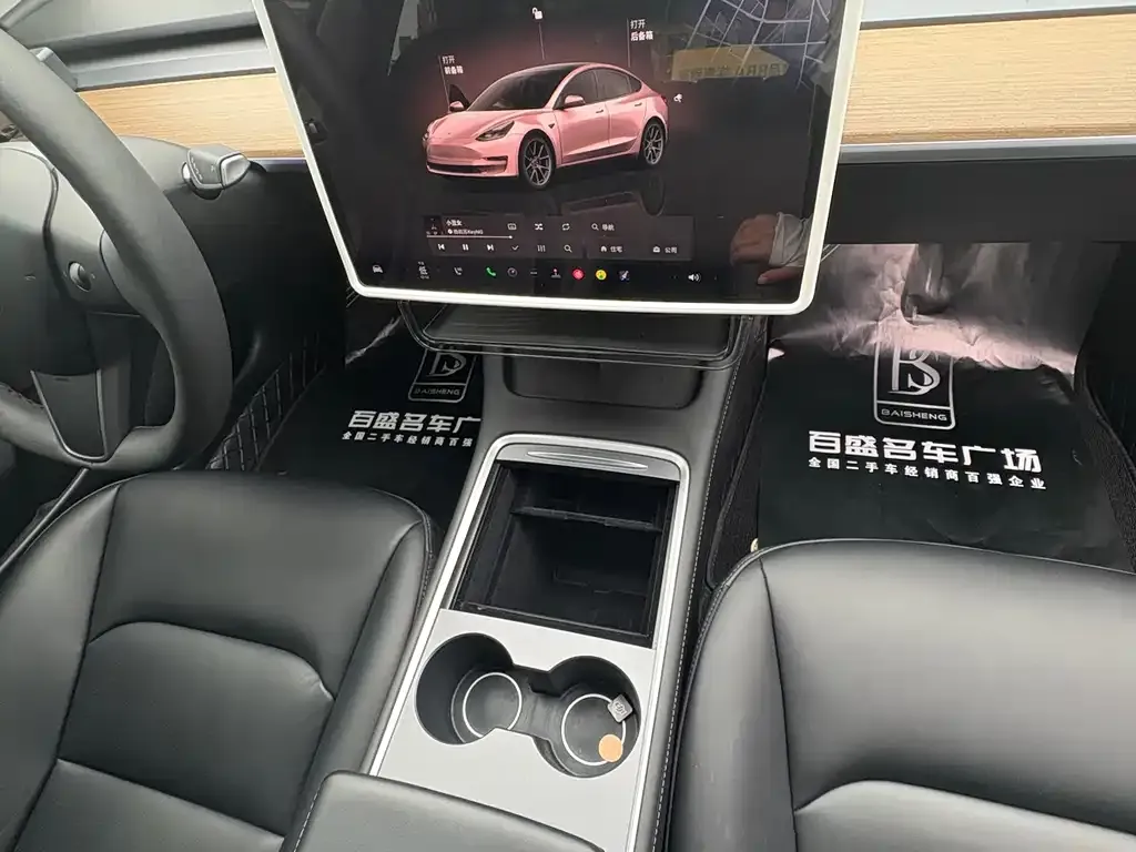 Tesla Model 3 — фото 2
