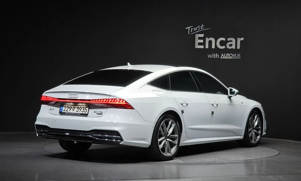Audi A7 — фото 10