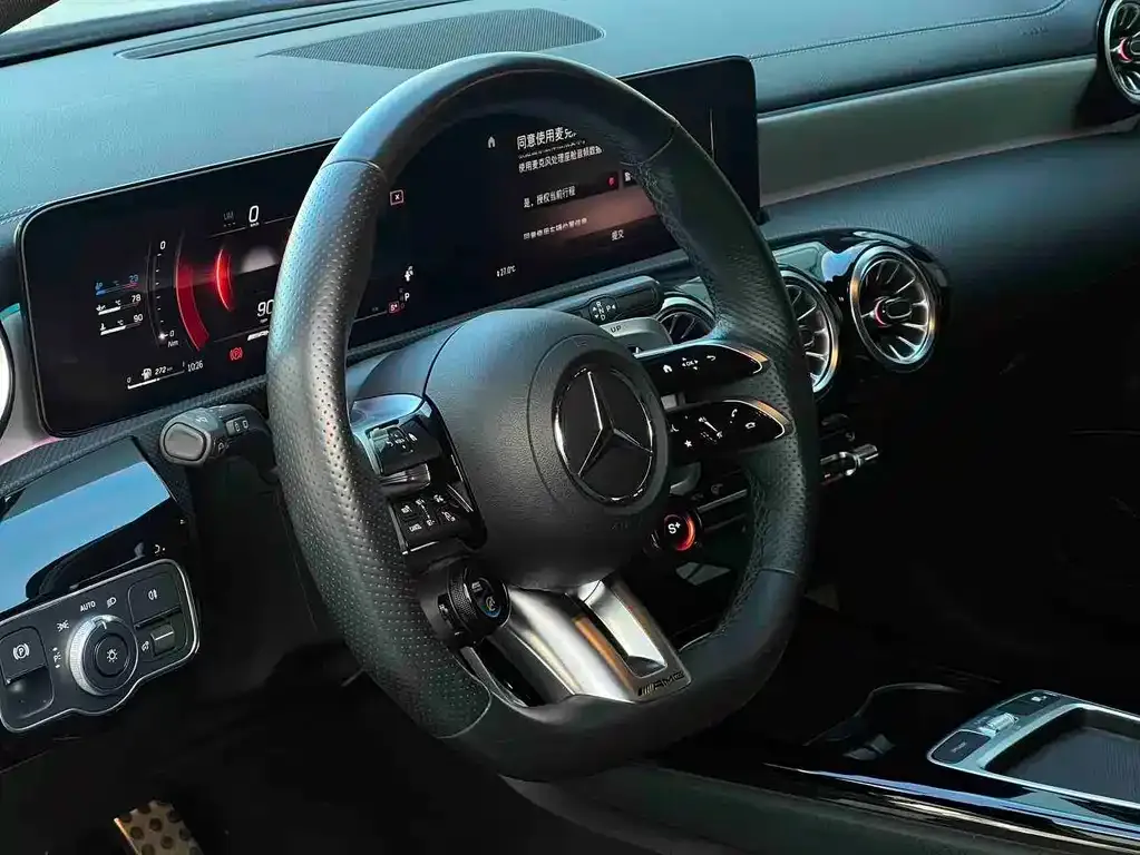 Mercedes-Benz A-Class AMG (Import) — фото 8