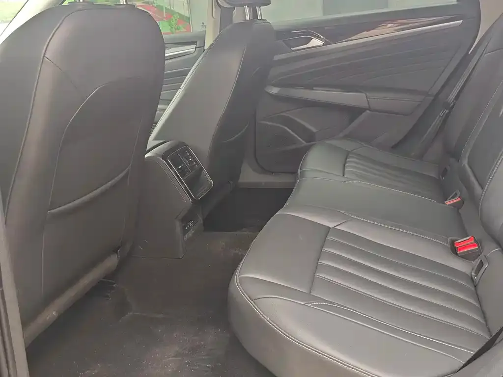 Volkswagen Passat — фото 2