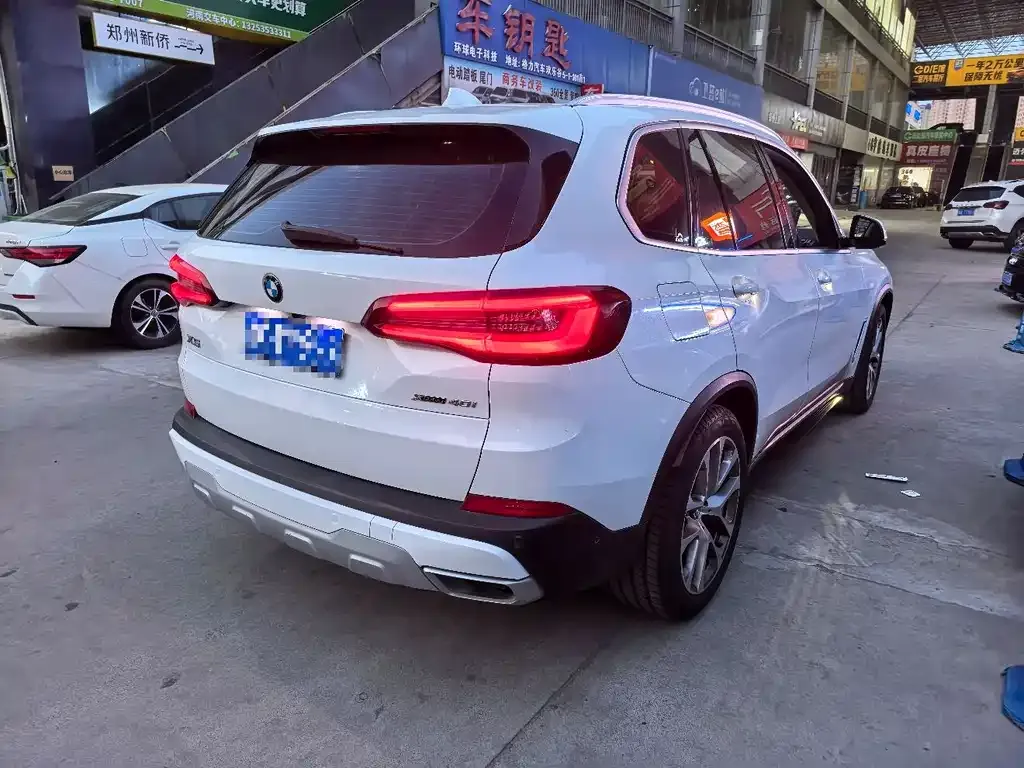 BMW X5 (Import) — фото 3