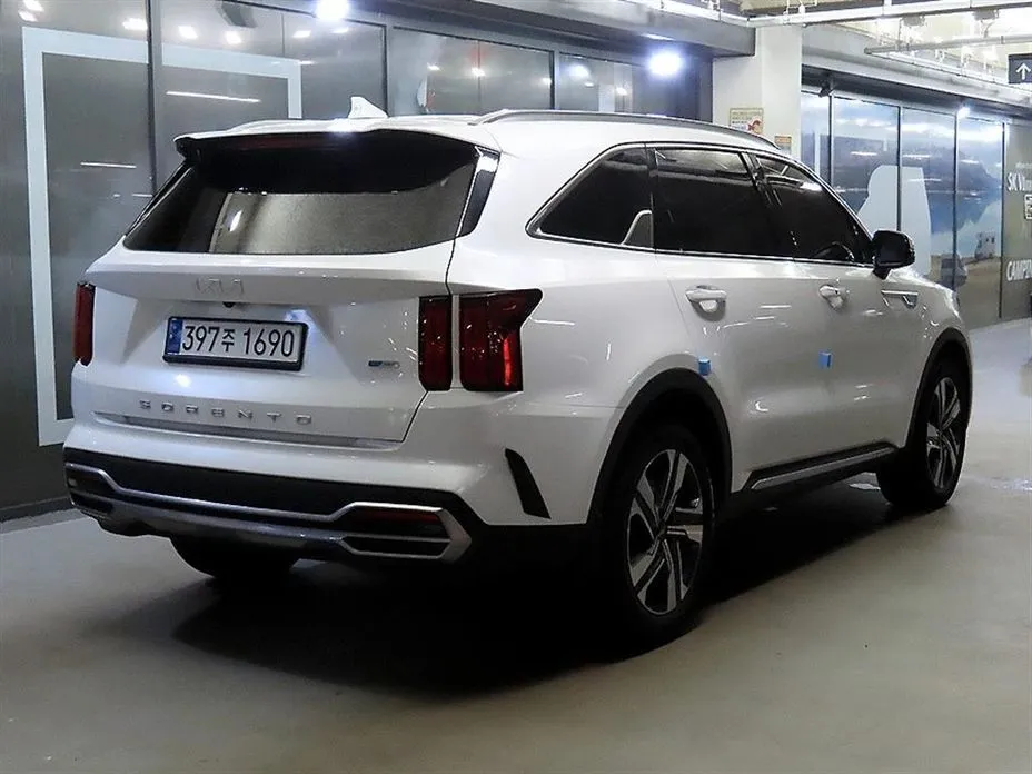 Kia Sorento — фото 7