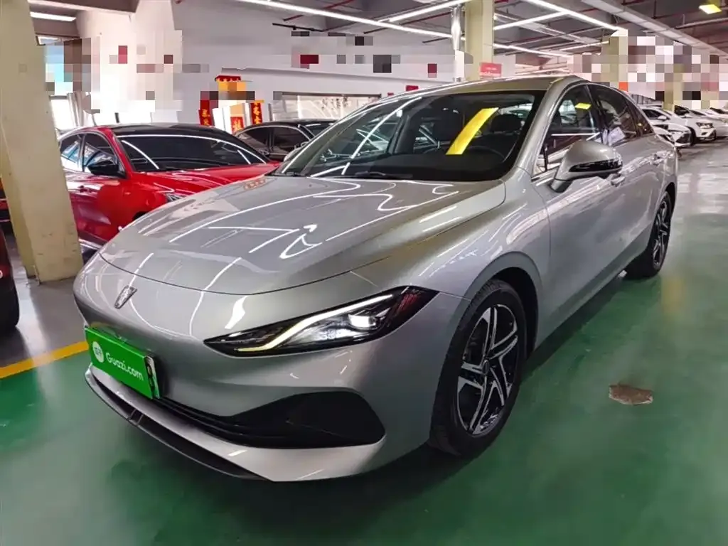 Roewe D7 — фото 1
