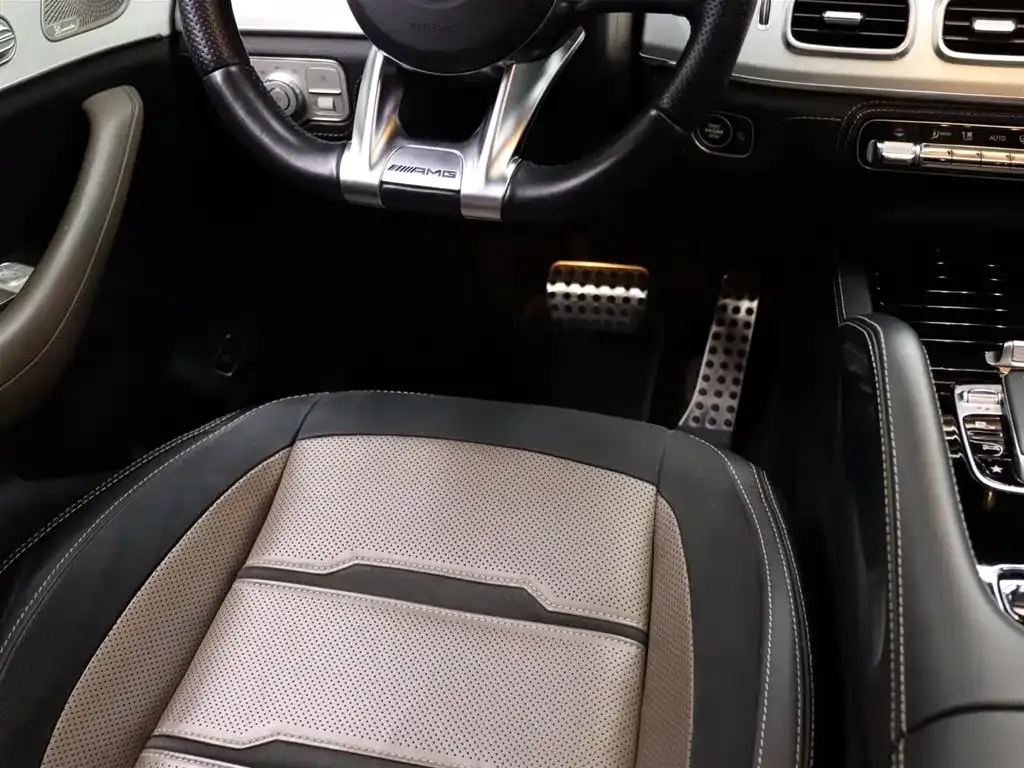 Mercedes-Benz GLE AMG — фото 6