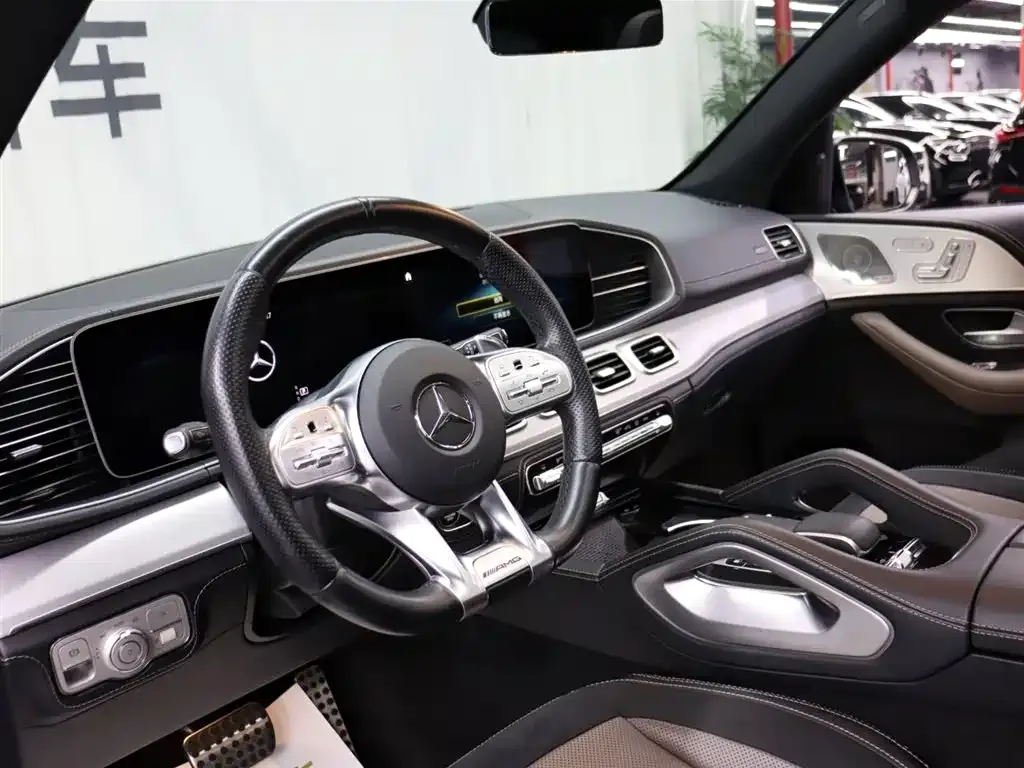 Mercedes-Benz GLE AMG — фото 7