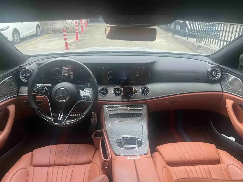 Mercedes-Benz CLS — фото 3