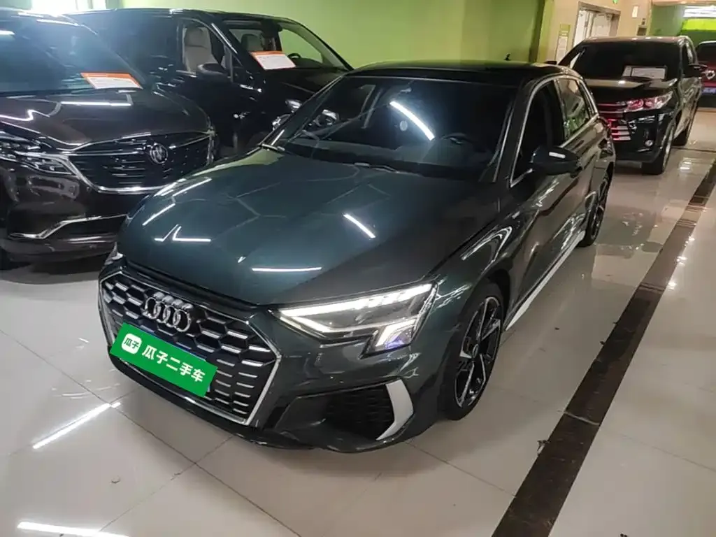 Audi A3 — фото 1