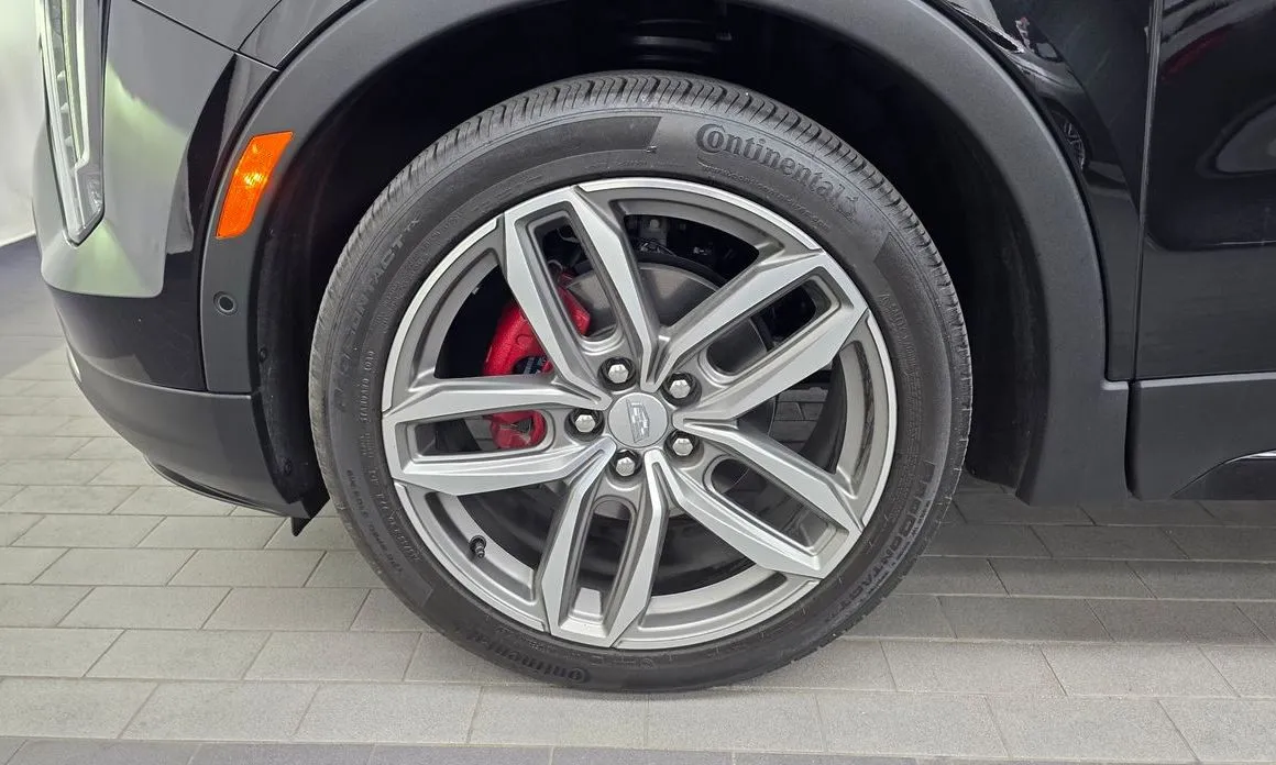 Cadillac XT4 — фото 10