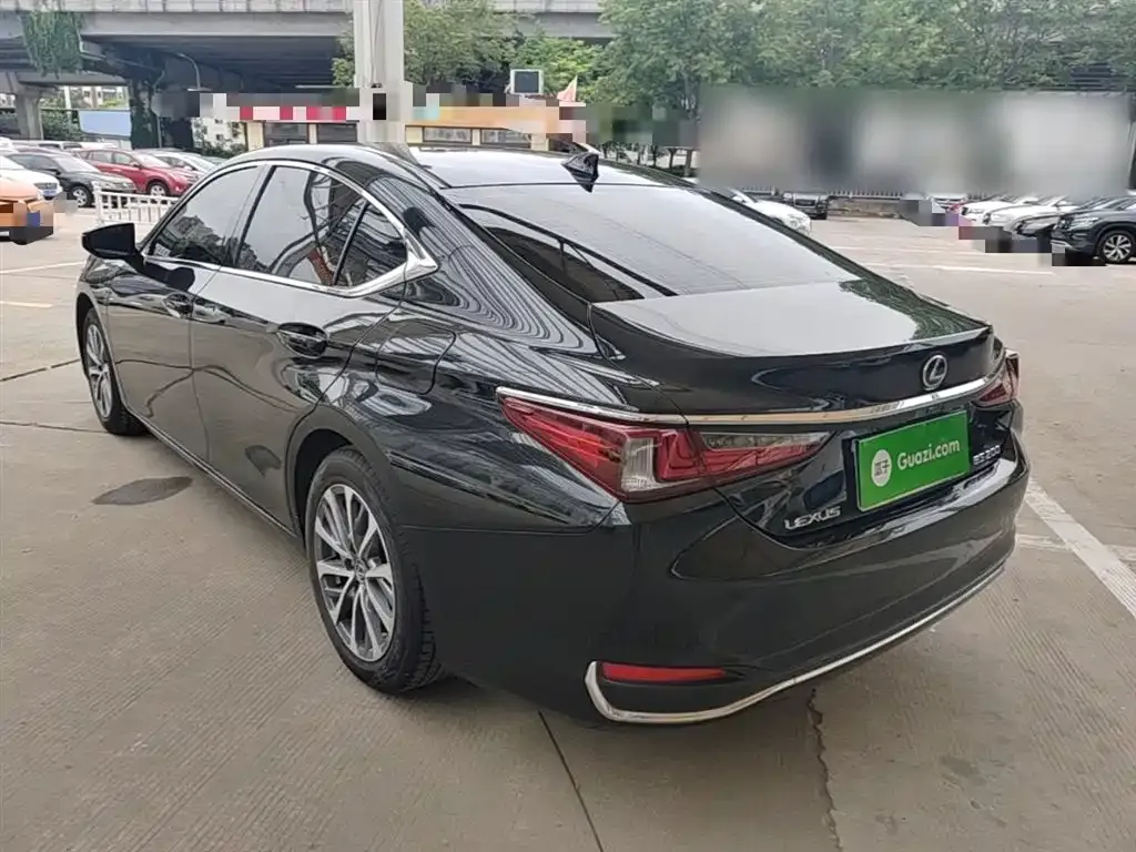 Lexus ES — фото 7