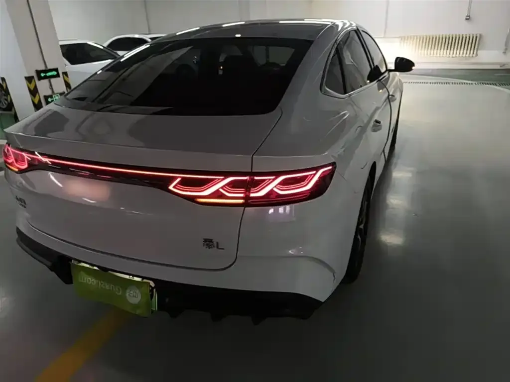 BYD Qin L — фото 9