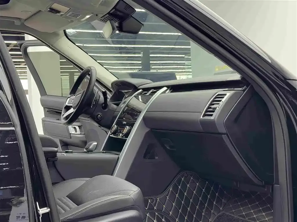 Land Rover Discovery — фото 10