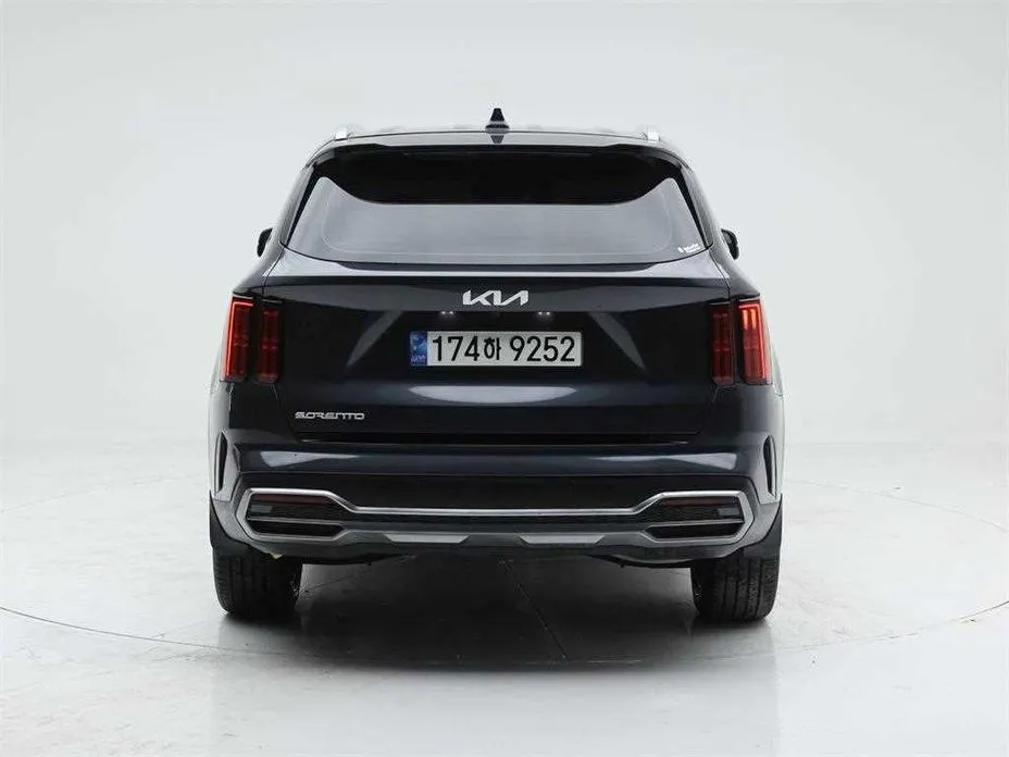 Kia Sorento — фото 10