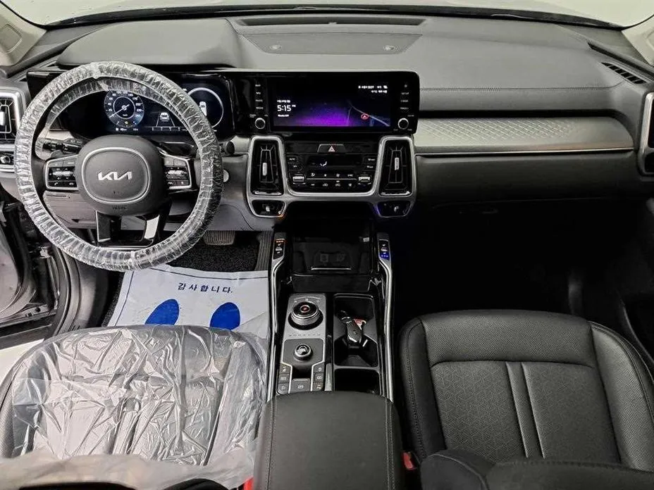Kia Sorento — фото 8