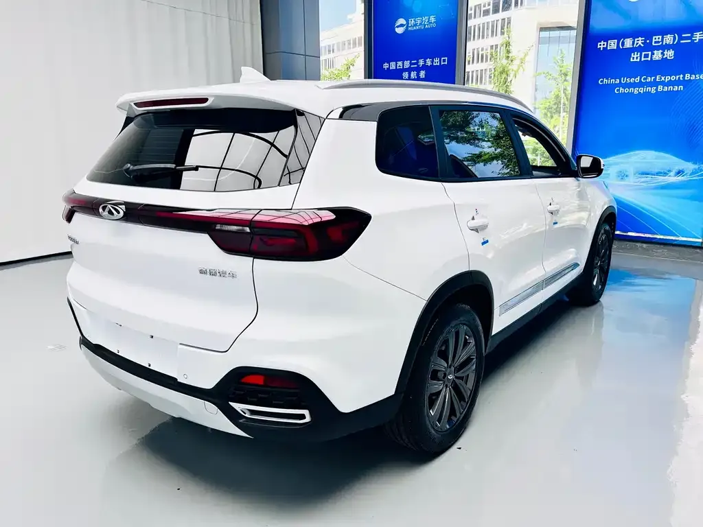Chery Tiggo 8 — фото 9