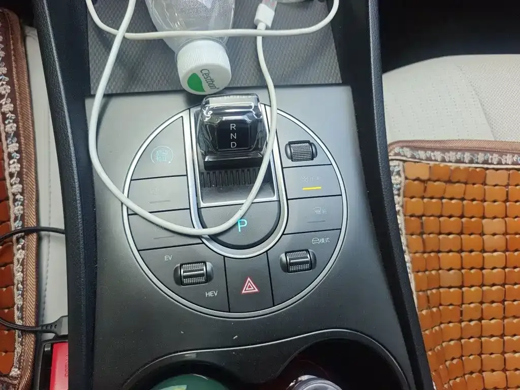 BYD Seal 05 DM-i — фото 6