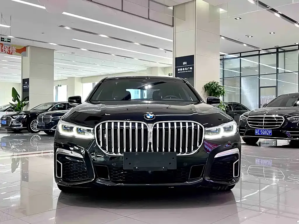 BMW 7 Series — фото 7