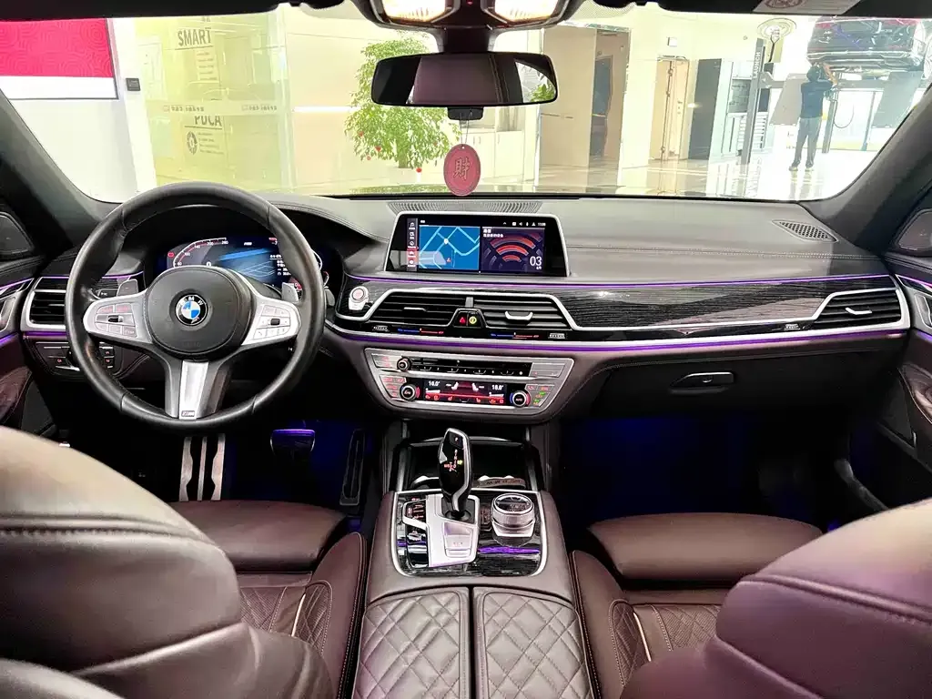 BMW 7 Series — фото 4