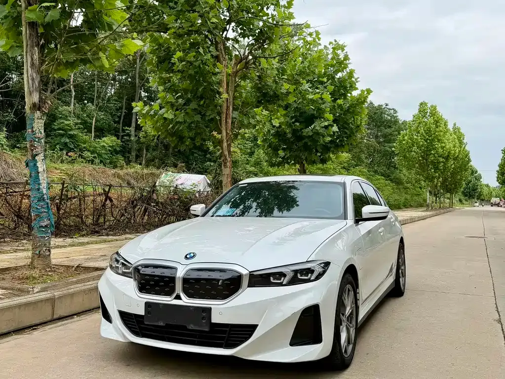 BMW i3 — фото 1