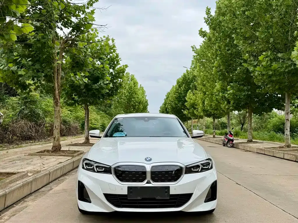 BMW i3 — фото 8