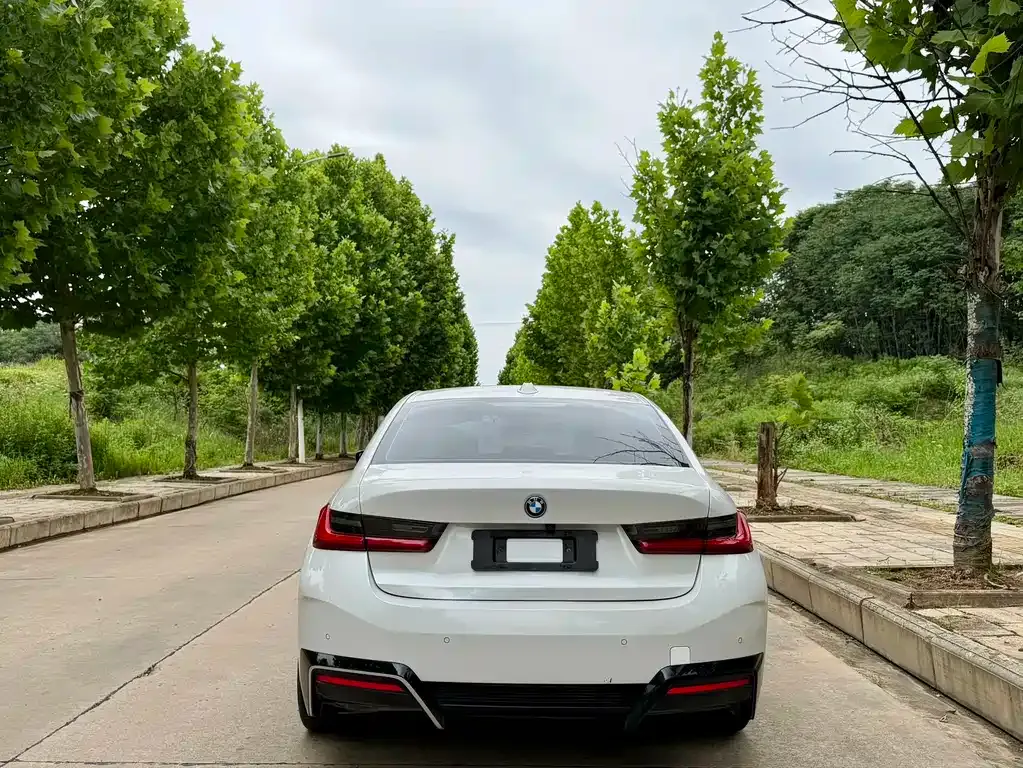 BMW i3 — фото 5