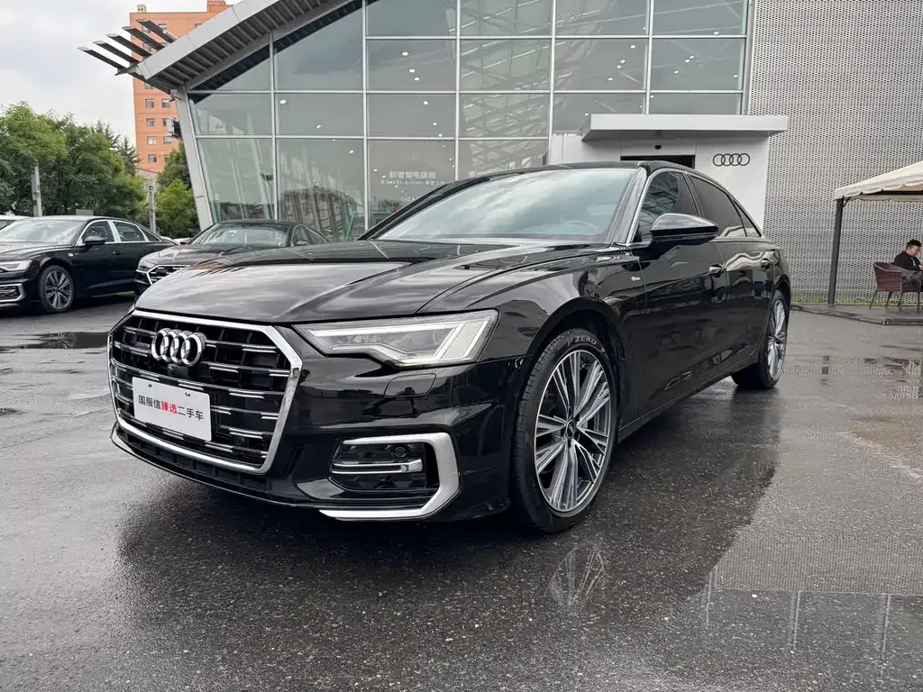 Audi A6L — фото 1